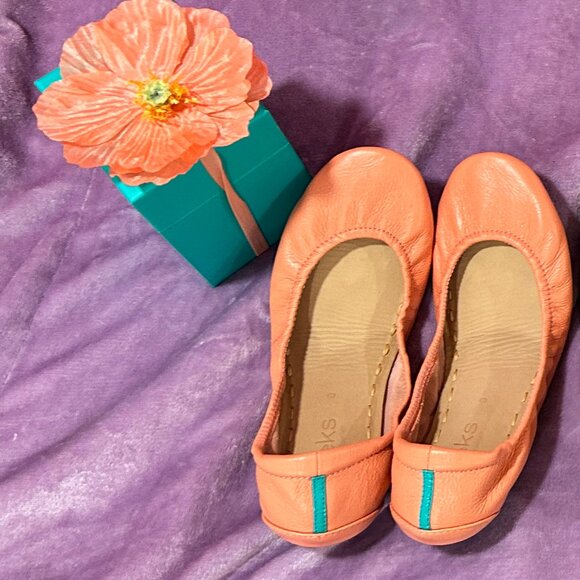 Tieks LIMITED EDITION PEACH POPPY - Size 8 - Picture 3 of 4